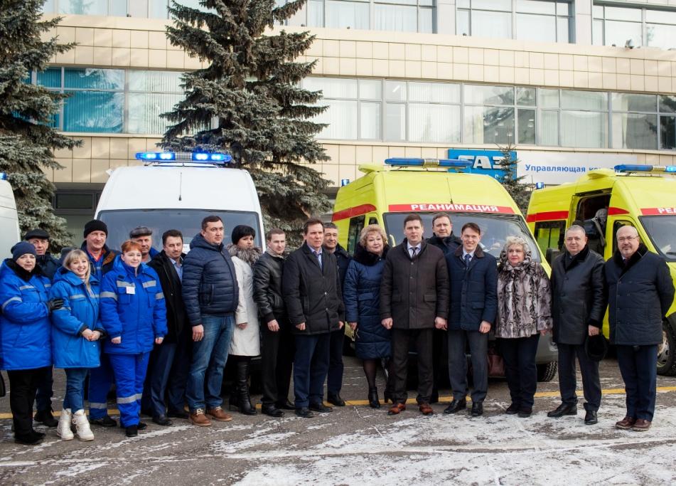 Министр здравоохранения Александр Смирнов поздравил сотрудников скорой медицинской службы с профессиональным праздником