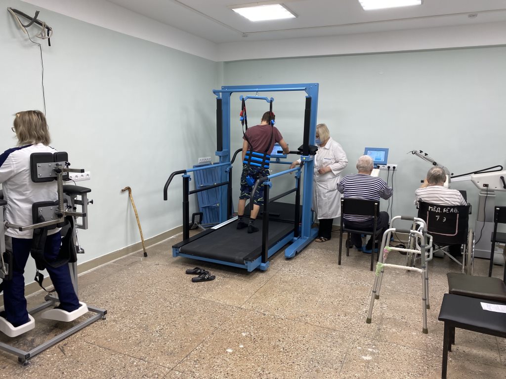 В городской клинической больнице №13 Нижнего Новгорода начали принимать на реабилитацию пациентов, переболевших COVID-19