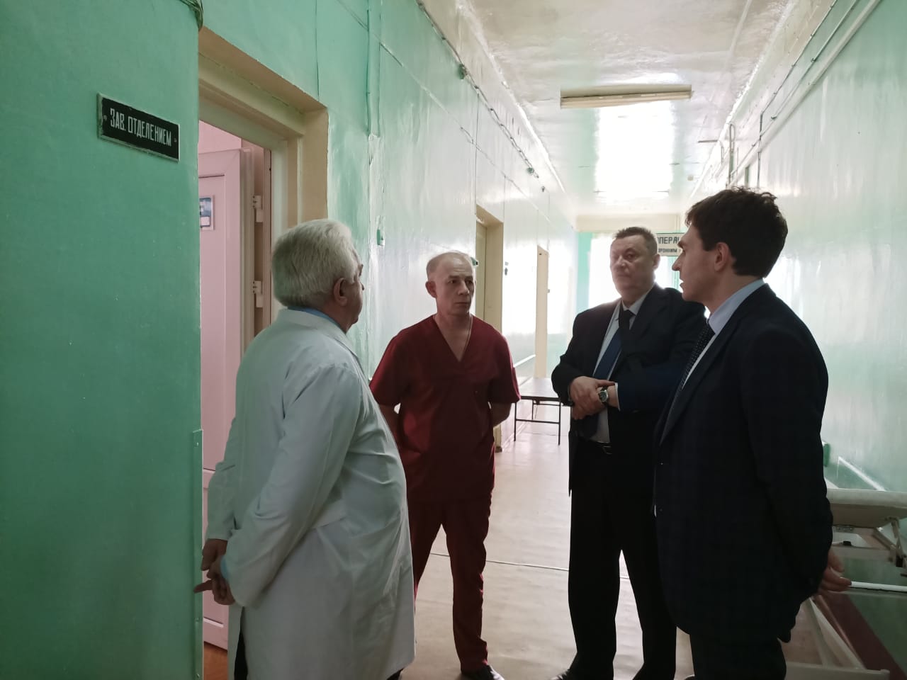 Министр здравоохранения Нижегородской области Александр Смирнов посетил Городскую клиническую больницу №12