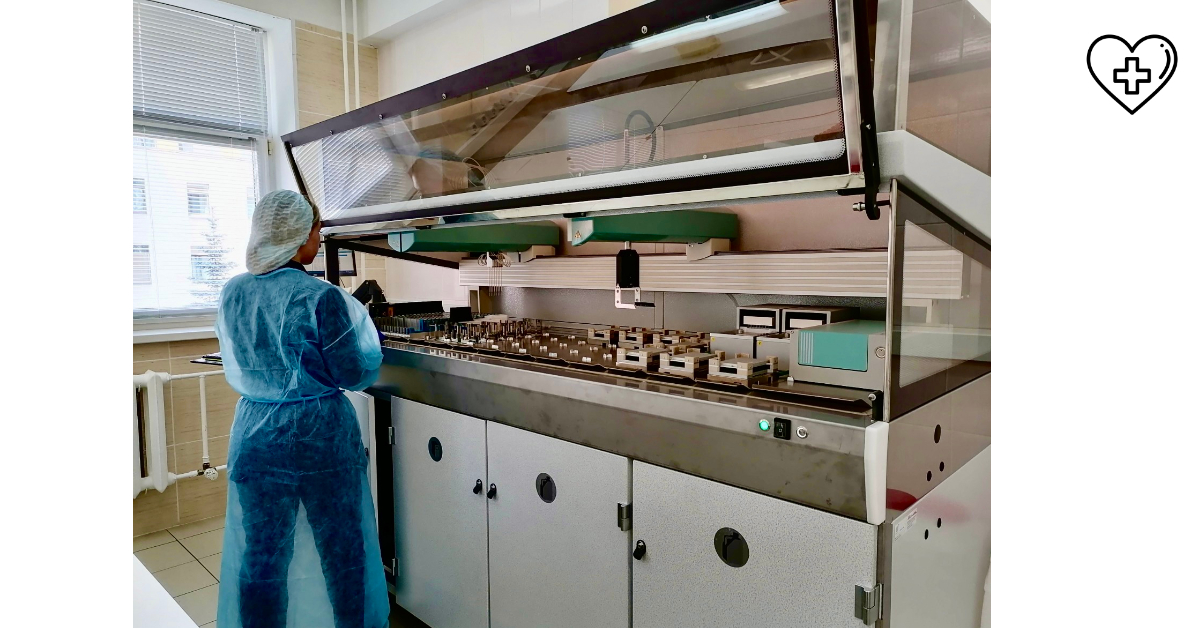 В лаборатории Нижегородского СПИД-Центра появилось роботизированное оборудование для проведения анализов
