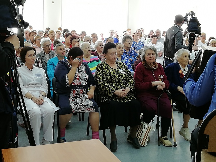 В честь ветеранов Великой Отечественной войны в двух лечебных учреждениях региона прошли праздничные концерты