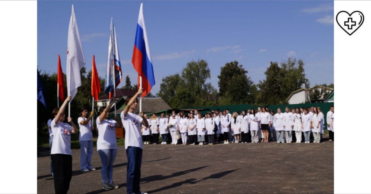 Около 2200 первокурсников приступили к учебе в Нижегородском и Арзамасском медицинских колледжах в День знаний