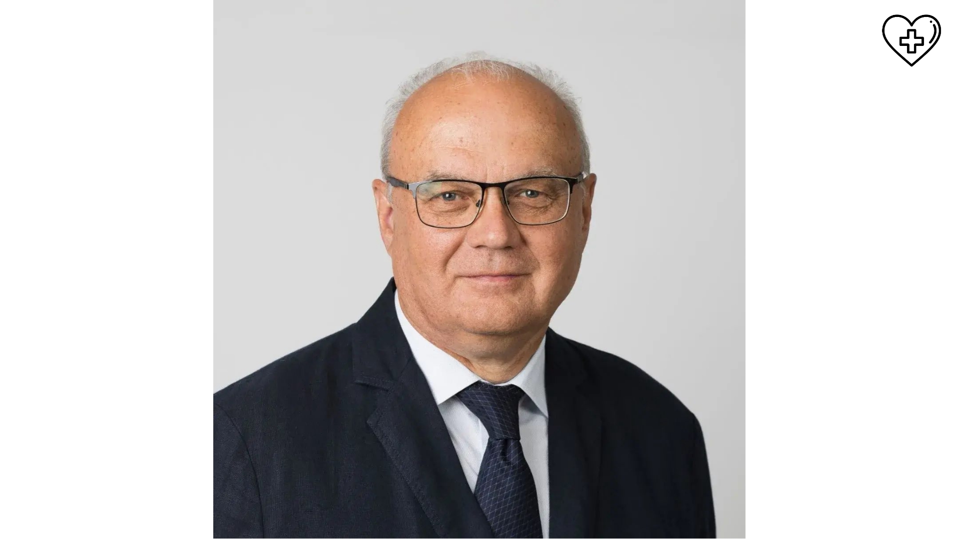 С глубоким прискорбием сообщаем о безвременной кончине заведующего отделением реанимации и интенсивной терапии, врача анестезиолога-реаниматолога Тимофеева Дмитрия Анатольевича