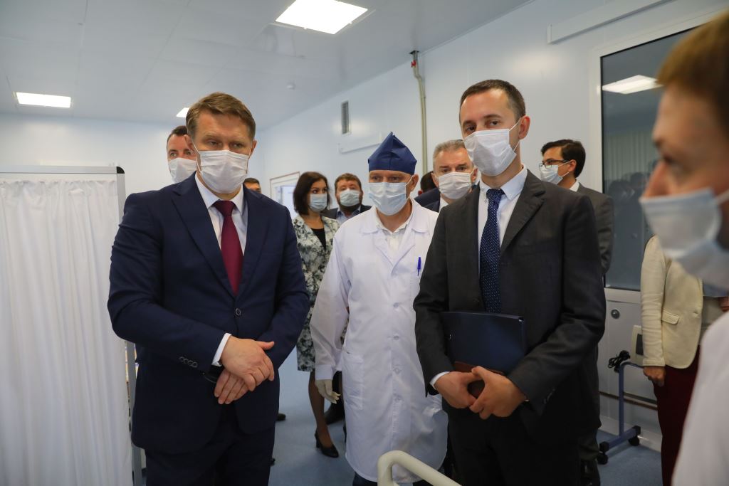 Михаил Мурашко и Глеб Никитин осмотрели новый инфекционный корпус 23 инфекционной больницы